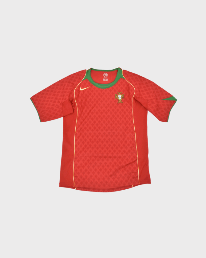 2004-06 Portugal Home Shirt (S)