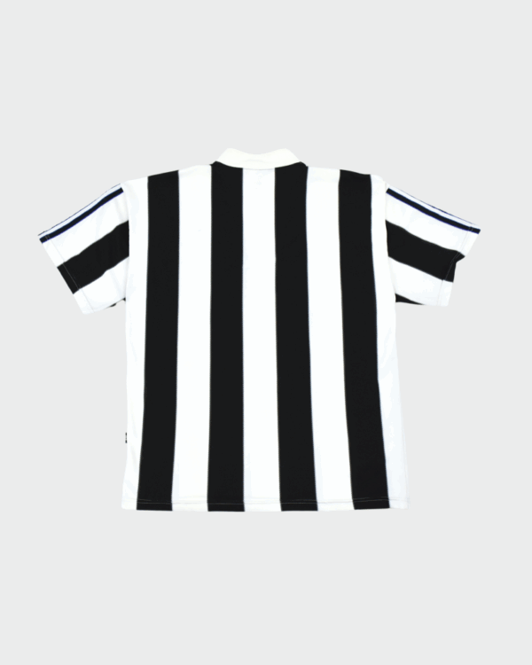 1995-97 Newcastle Home Shirt (L) - Image 2