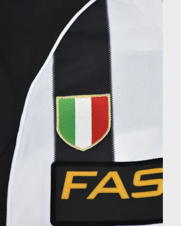 2002-03 Juventus Home Shirt (L) - Image 3