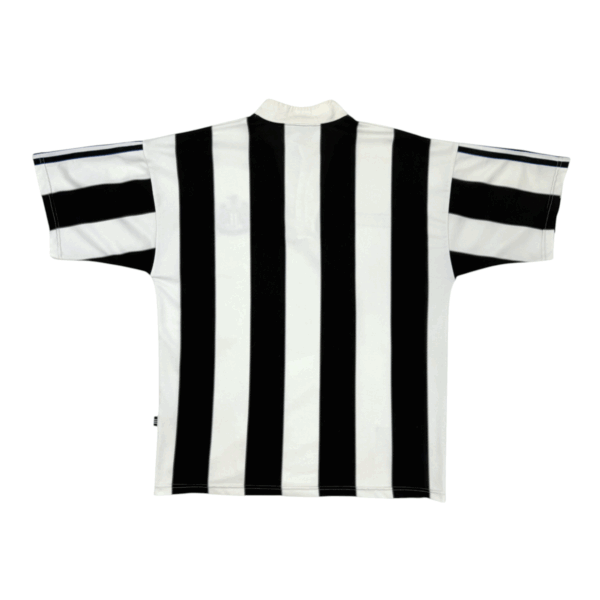 1995-97 Newcastle Home Shirt (L) - Image 2