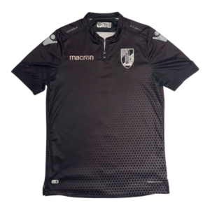 2017-2018 Vitoria Guimaraes Away Jersey (M)